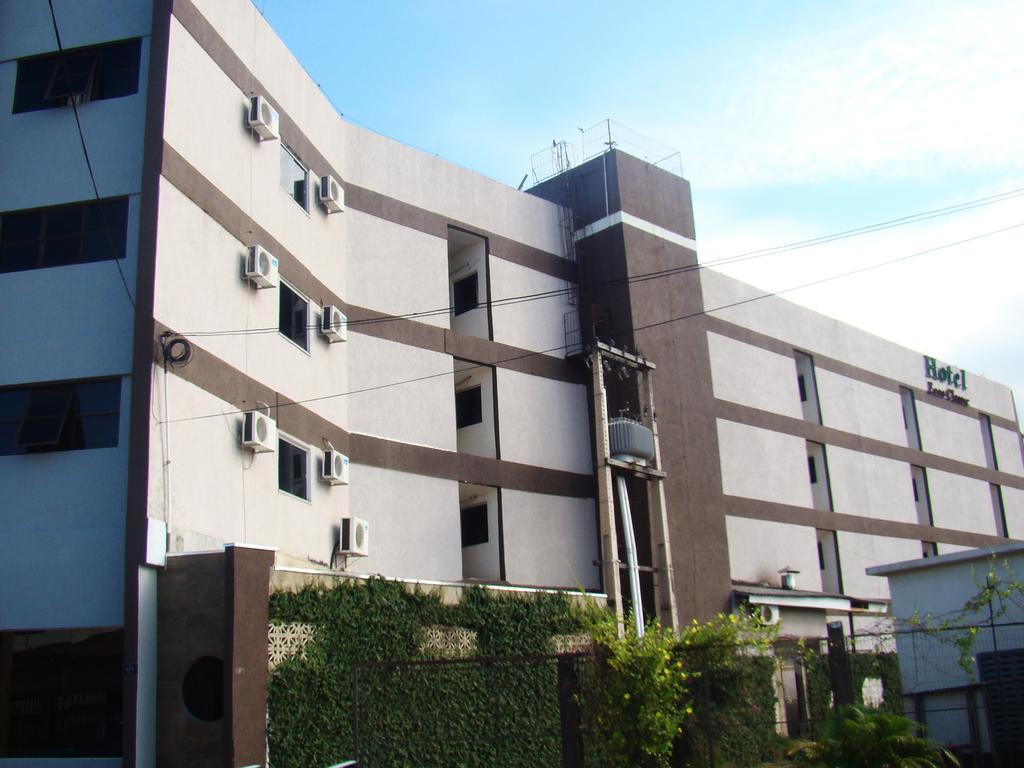 Hotel Larison Economy Pôrto Velho Exterior foto